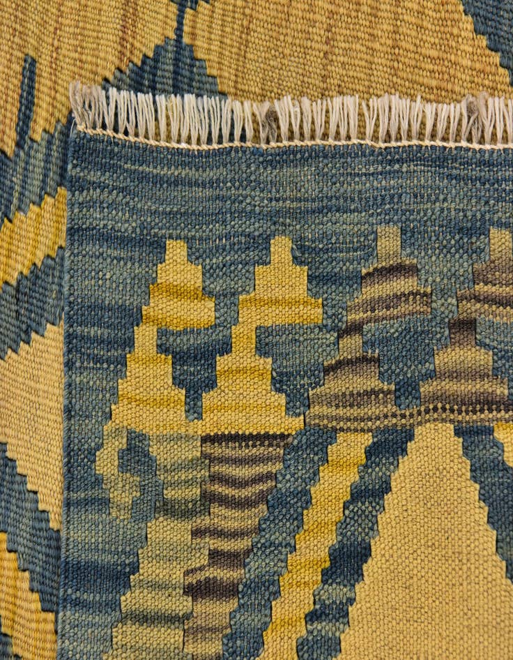 Detail image of  3' 4 x 4' 10  Hand Woven Kilim Modern Wool Rug
