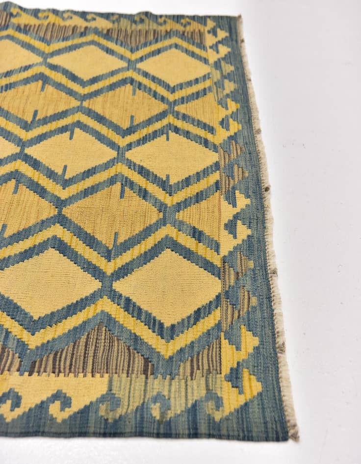 Detail image of  3' 4 x 4' 10  Hand Woven Kilim Modern Wool Rug