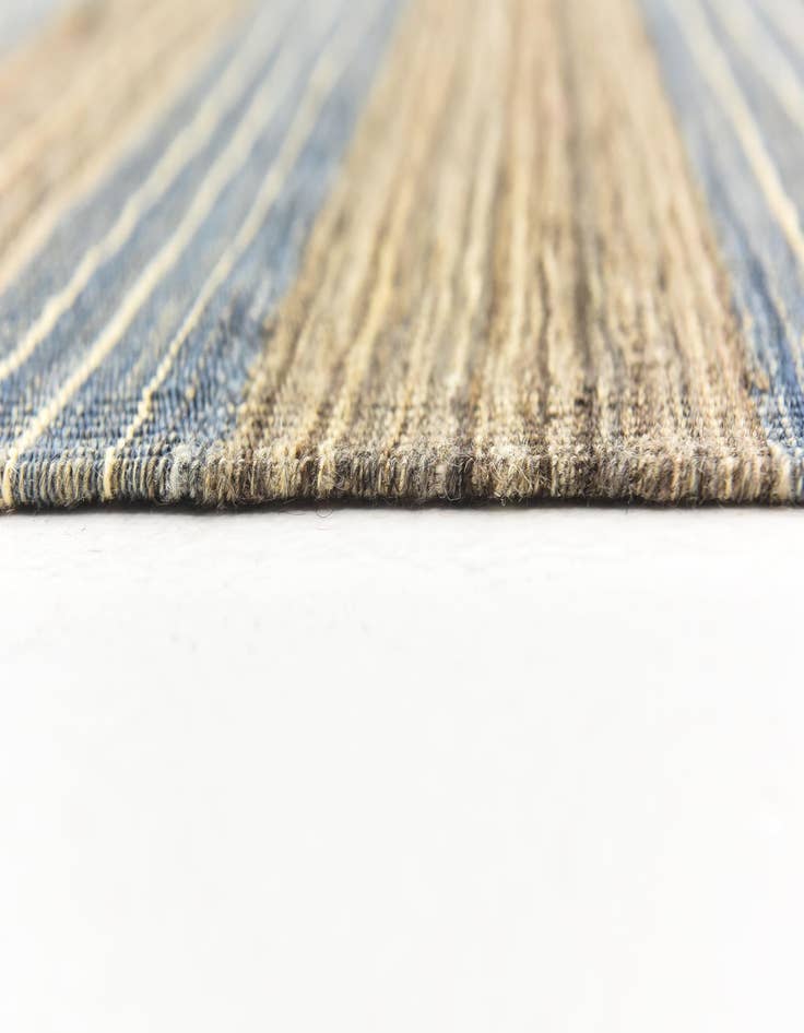 Detail image of  6' x 7' 8  Hand Woven Kilim Modern Wool Rug