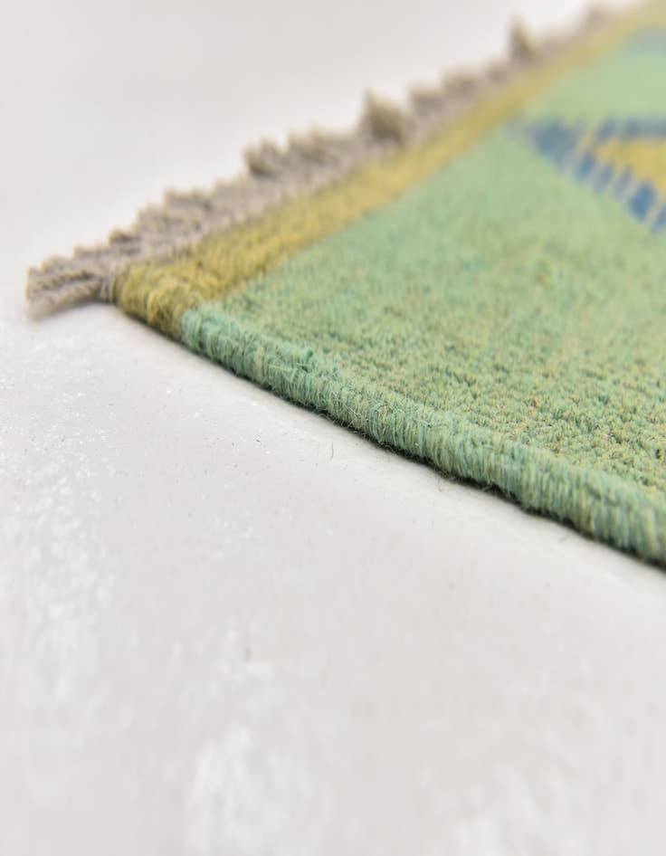 Detail image of  5' 9 x 8'  Hand Woven Kilim Modern Wool Rug