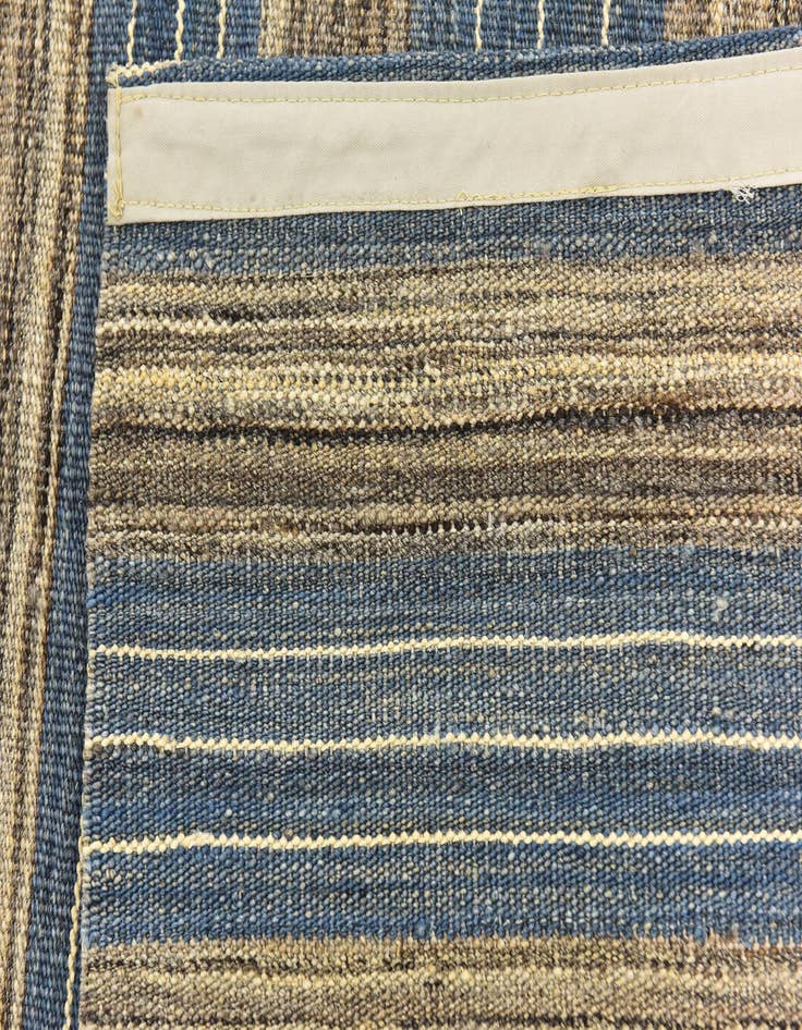 Detail image of  5' 10 x 7' 4  Hand Woven Kilim Modern Wool Rug