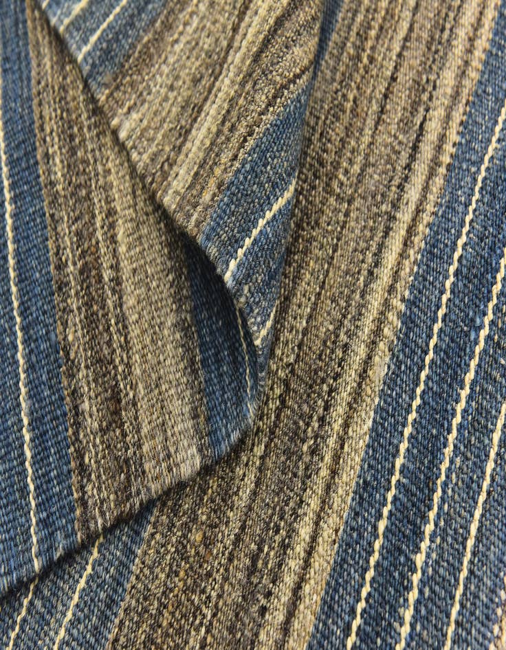 Detail image of  5' 10 x 7' 4  Hand Woven Kilim Modern Wool Rug