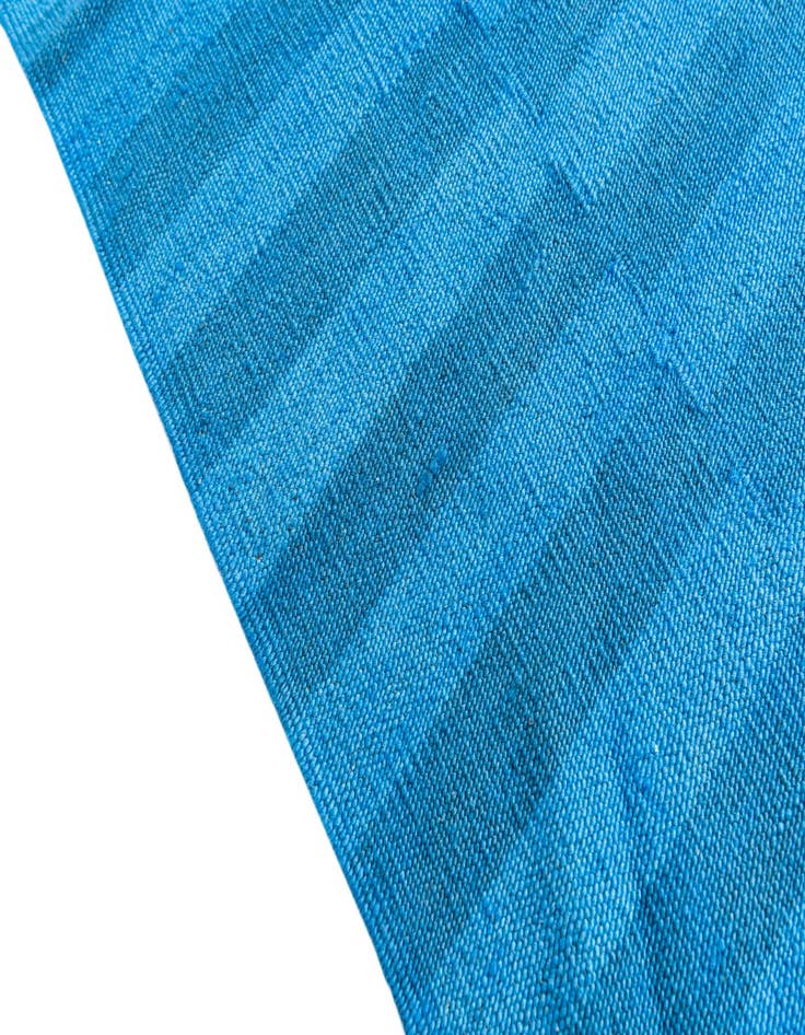 Detail image of  5' 7 x 7' 5  Hand Woven Kilim Modern Wool Rug