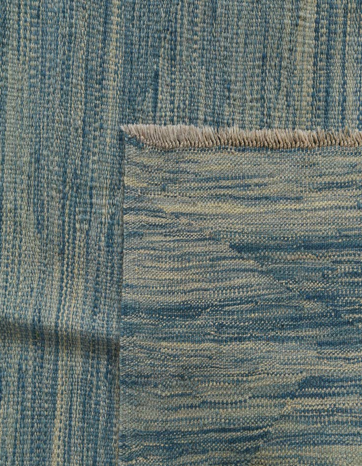 Detail image of  5' x 6' 6  Hand Woven Kilim Modern Wool Rug