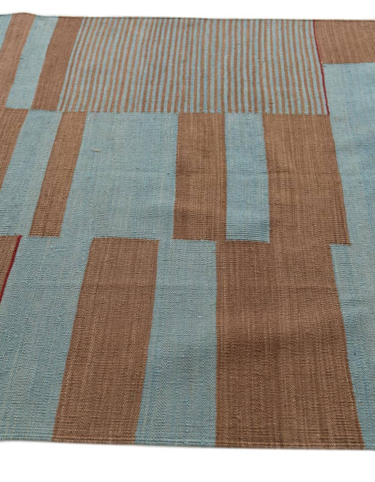 Detail image of  4' 3 x 6'  Hand Woven Kilim Modern Wool Rug