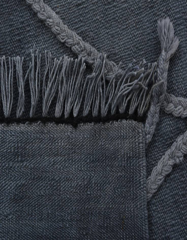 Detail image of  3' 3 x 4' 10  Hand Woven Kilim Modern Wool Rug