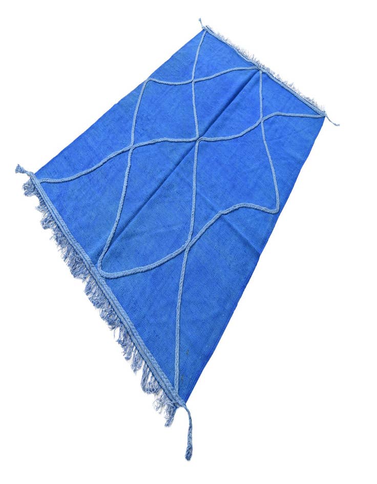 Detail image of  4' 1 x 6' 1  Hand Woven Kilim Modern Wool Rug