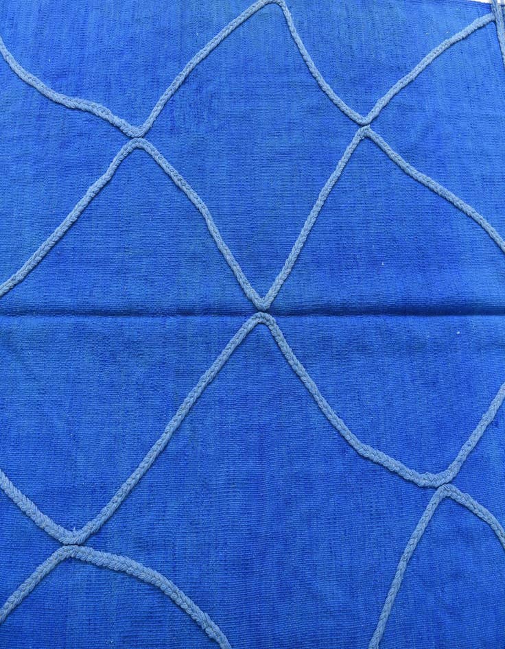 Detail image of  4' 1 x 6' 1  Hand Woven Kilim Modern Wool Rug