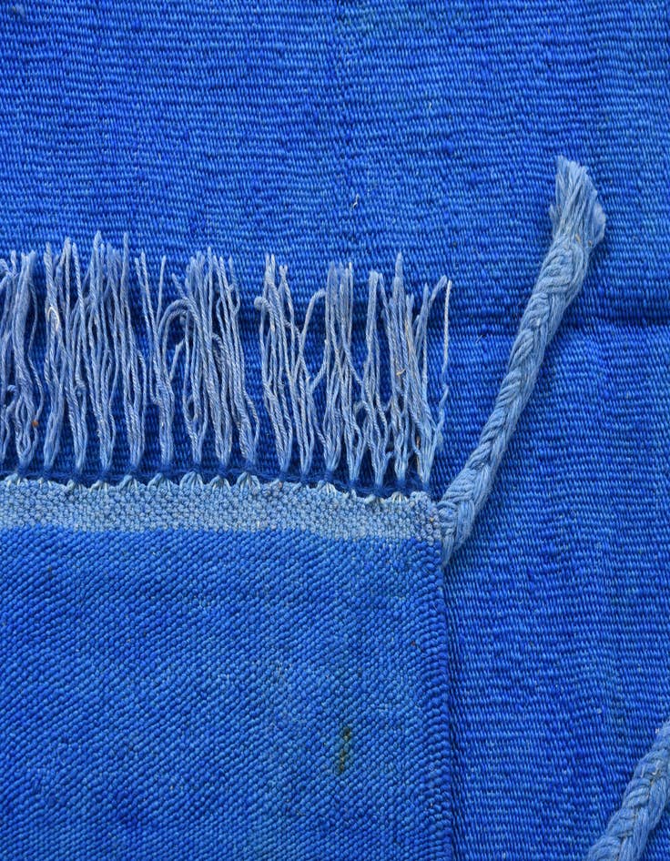 Detail image of  4' 1 x 6' 1  Hand Woven Kilim Modern Wool Rug