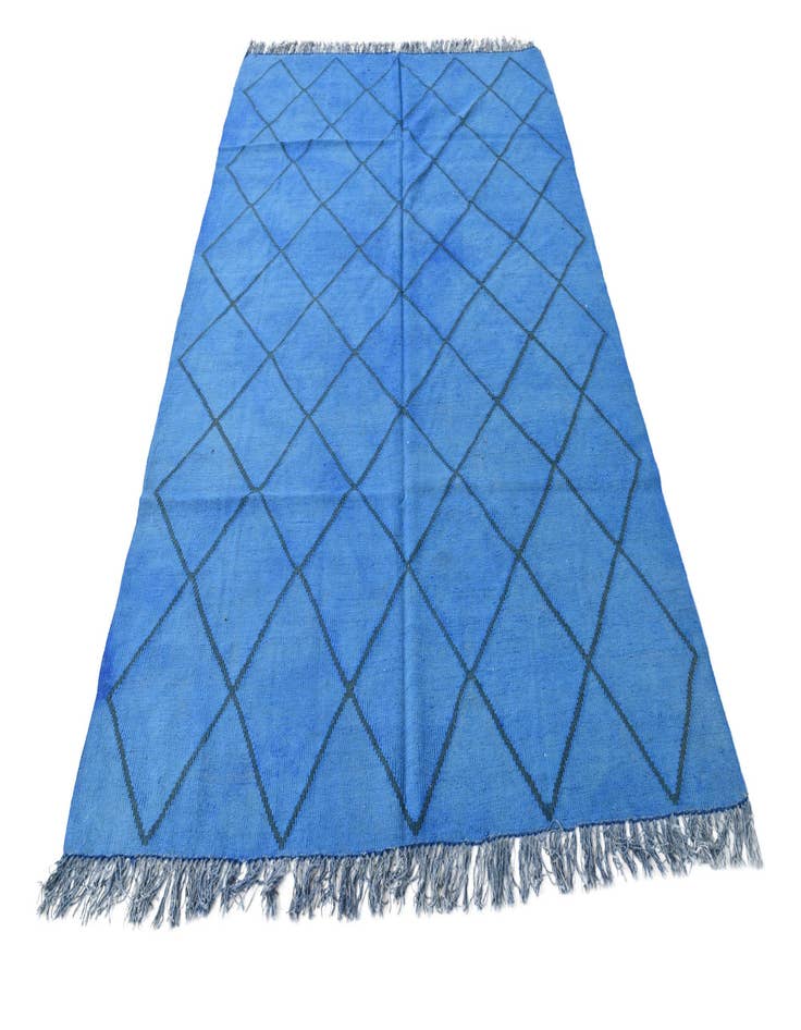 Detail image of  5' 4 x 7' 8  Hand Woven Kilim Modern Wool Rug