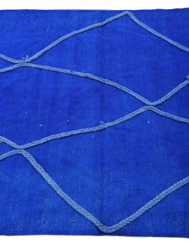 Detail image of  3' 4 x 5'  Hand Woven Kilim Modern Wool Rug