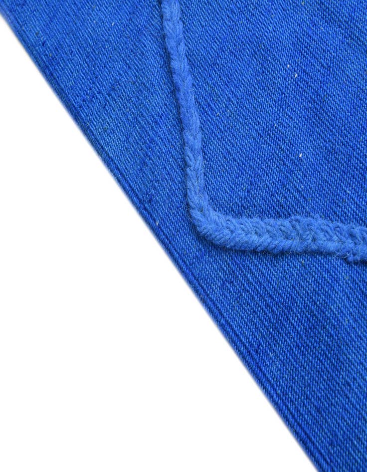 Detail image of  4' 1 x 6' 2  Hand Woven Kilim Modern Wool Rug