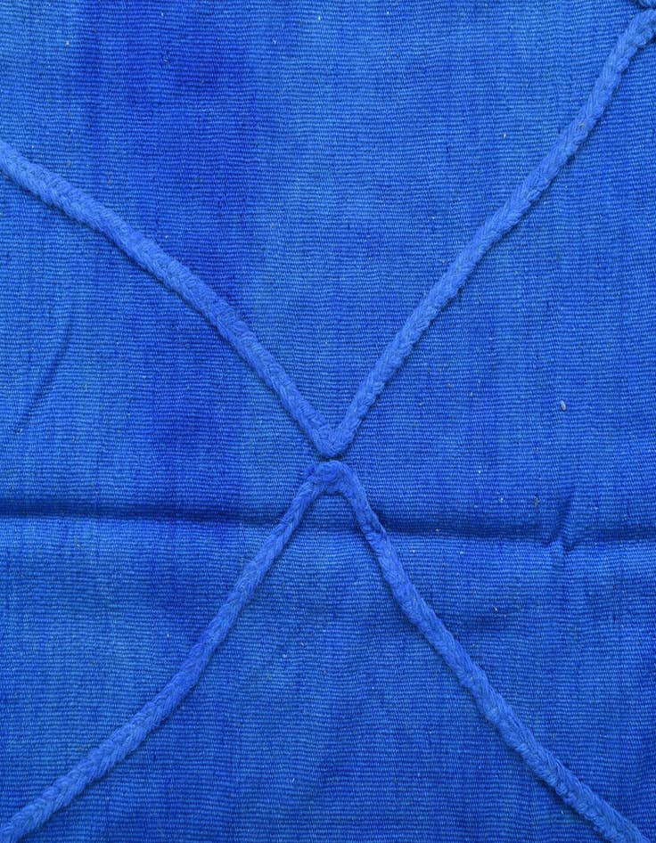 Detail image of  4' 1 x 6' 2  Hand Woven Kilim Modern Wool Rug