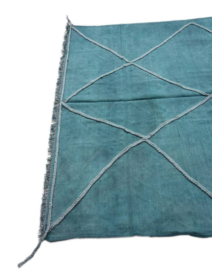 Detail image of  5' 5 x 7' 8  Hand Woven Kilim Modern Wool Rug