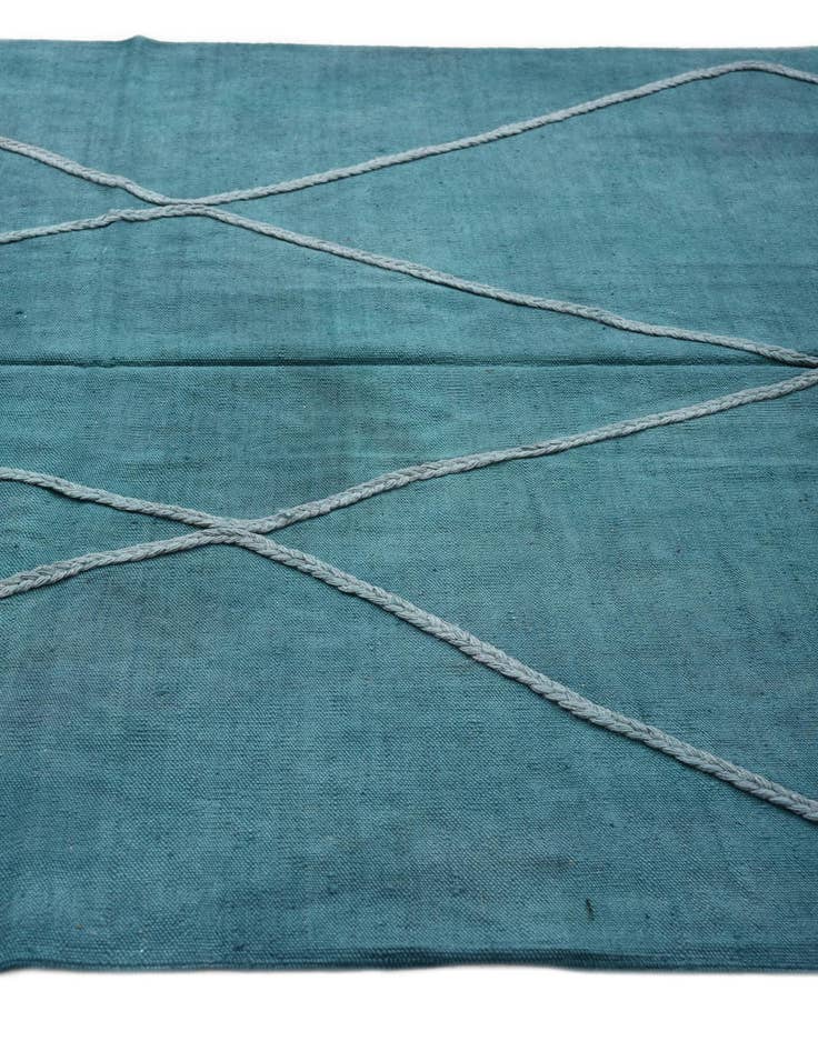 Detail image of  5' 5 x 7' 8  Hand Woven Kilim Modern Wool Rug