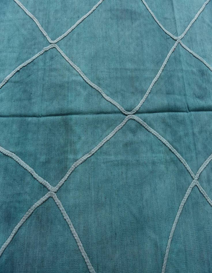 Detail image of  5' 5 x 7' 8  Hand Woven Kilim Modern Wool Rug