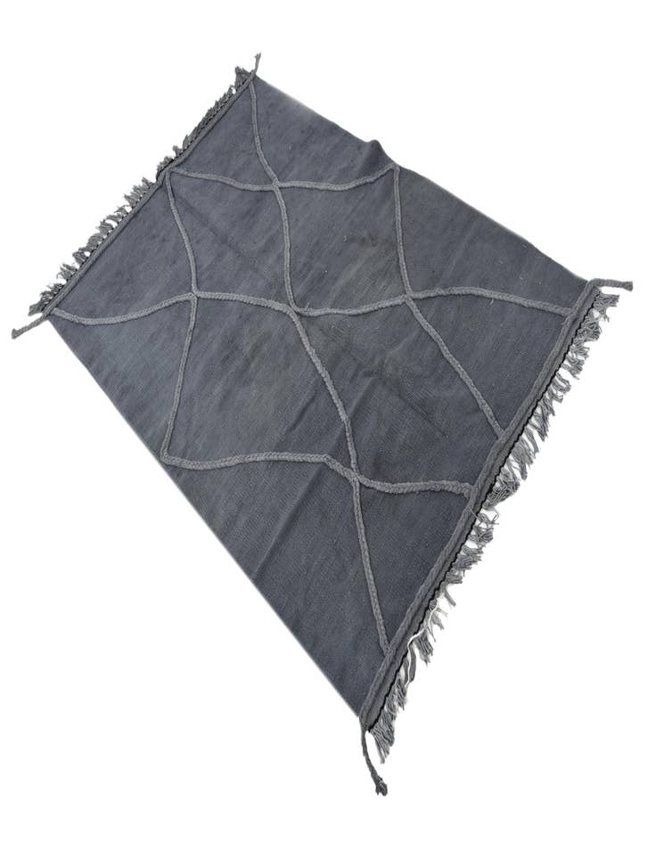 Detail image of  3' 4 x 5'  Hand Woven Kilim Modern Wool Rug