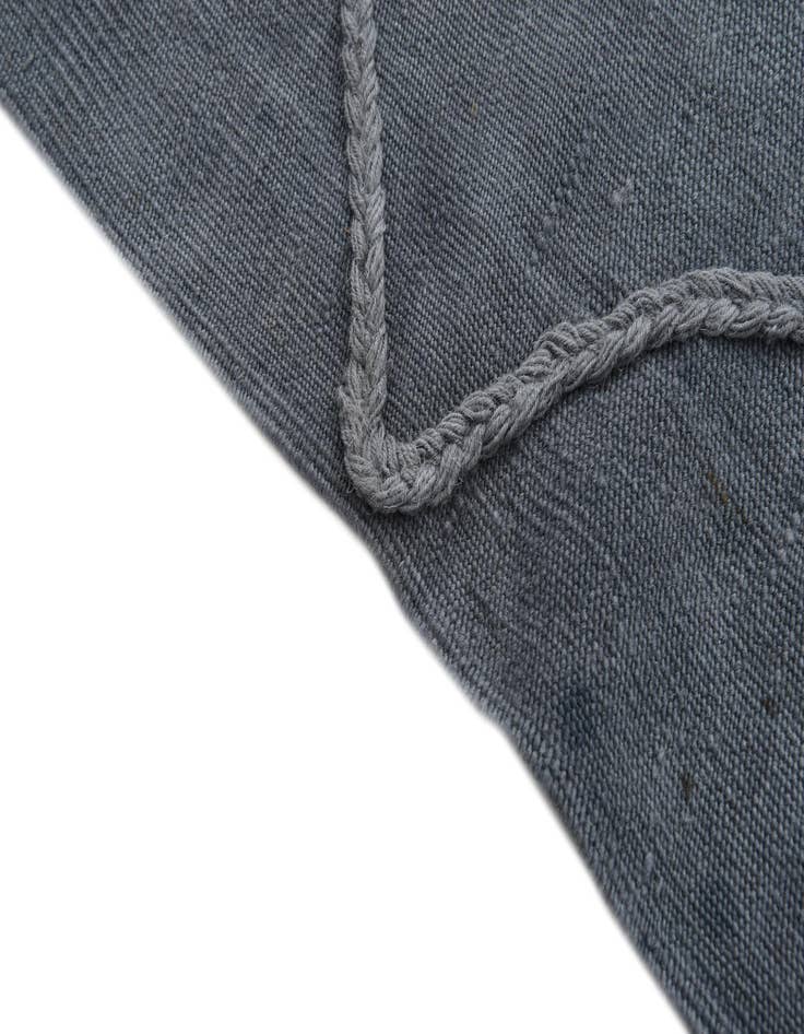 Detail image of  3' 4 x 5'  Hand Woven Kilim Modern Wool Rug