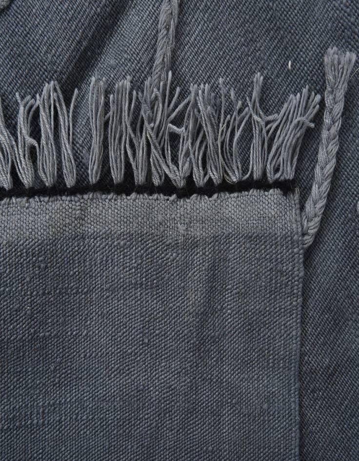 Detail image of  3' 4 x 5'  Hand Woven Kilim Modern Wool Rug