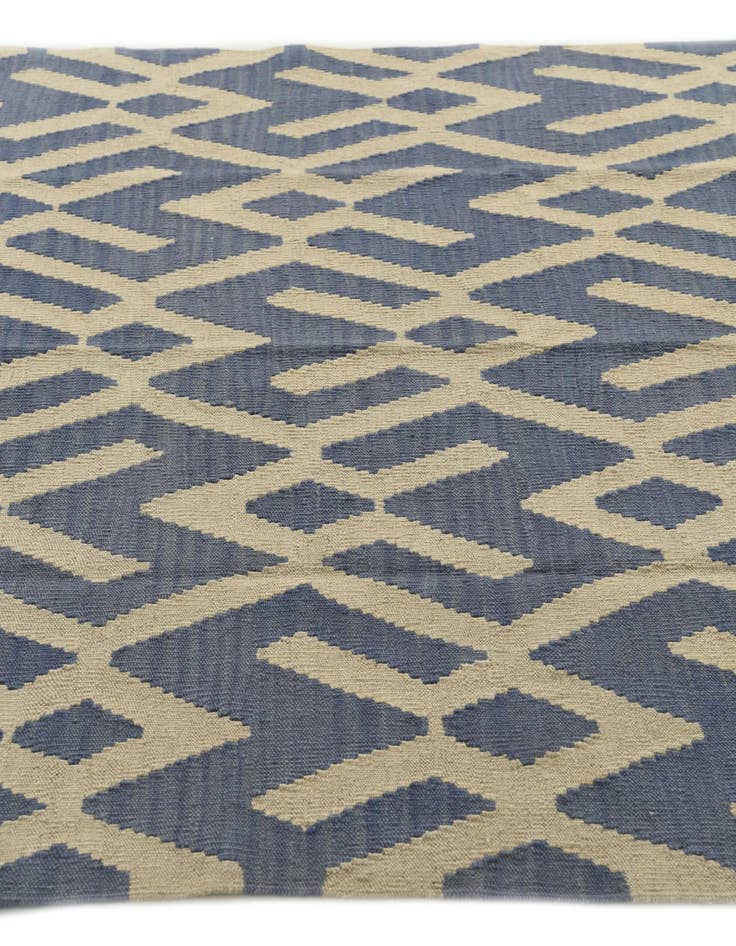 Detail image of  4' 9 x 5' 6  Hand Woven Kilim Modern Wool Rug