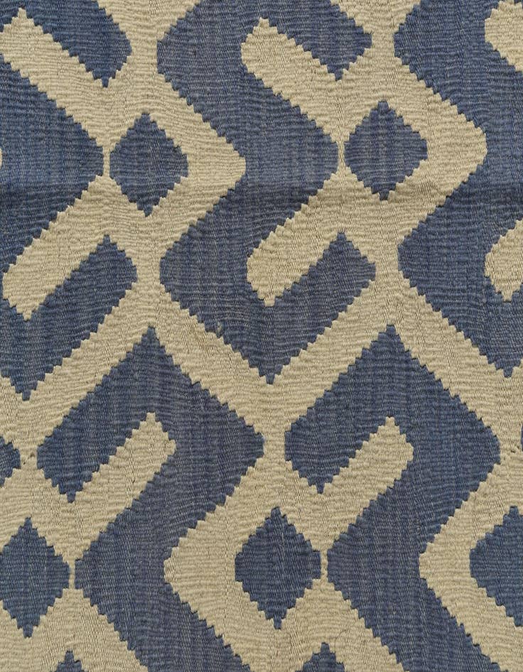 Detail image of  4' 9 x 5' 6  Hand Woven Kilim Modern Wool Rug