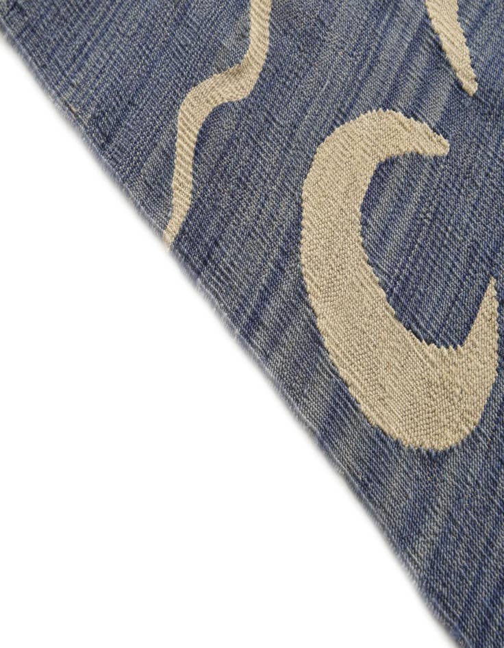 Detail image of 5' 10 x 7' 7 Hand Woven Kilim Modern Wool Rug