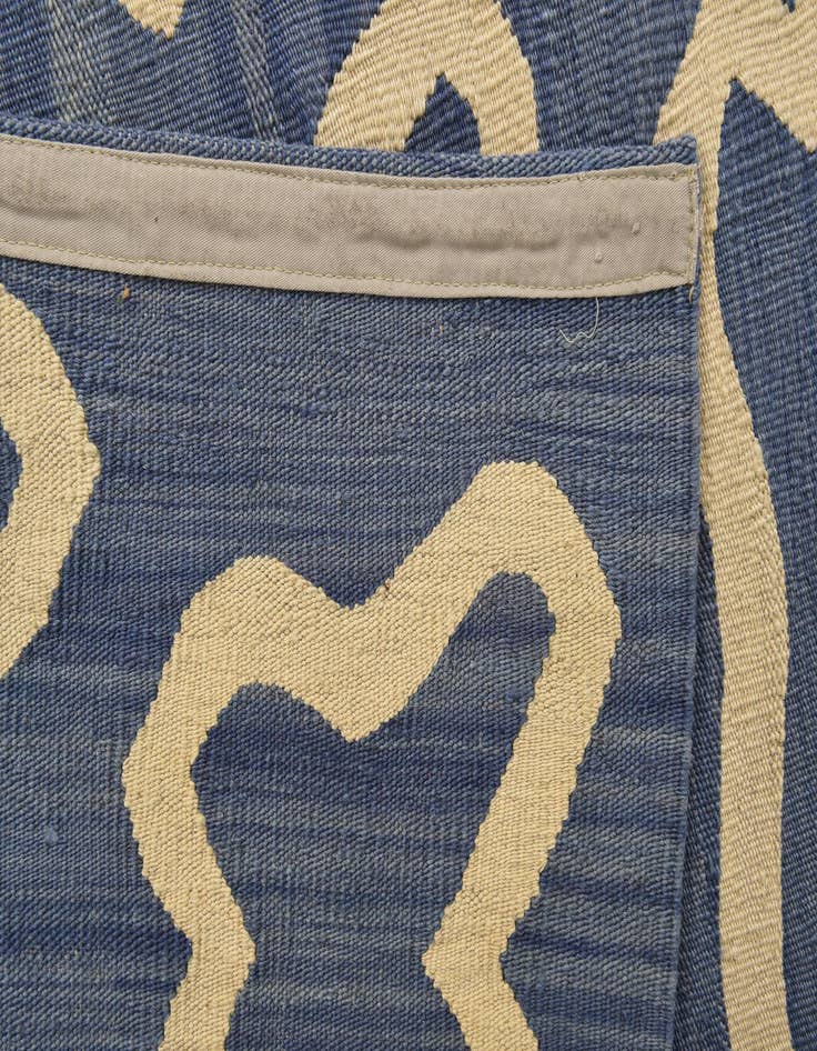 Detail image of  5' x 6' 7  Hand Woven Kilim Modern Wool Rug