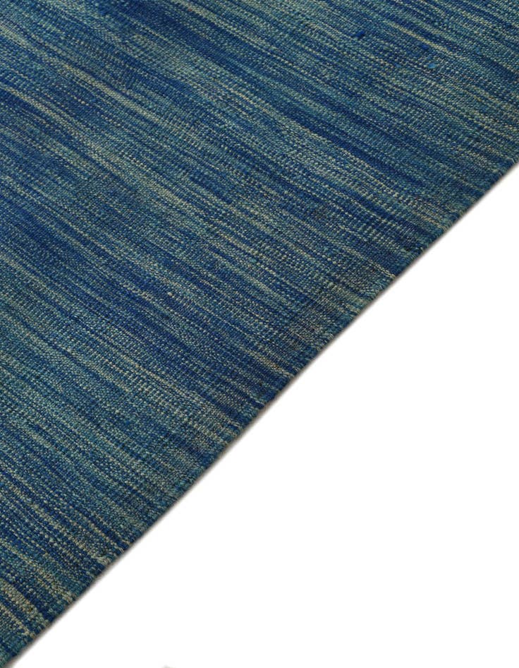 Detail image of  4' 10 x 6' 5  Hand Woven Kilim Modern Wool Rug