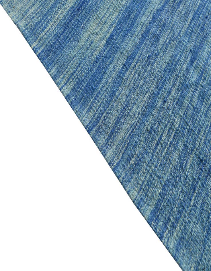 Detail image of  6' 6 x 10'  Hand Woven Kilim Modern Wool Rug