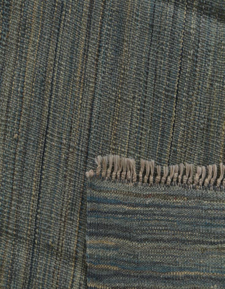 Detail image of  5' 5 x 8'  Hand Woven Kilim Modern Wool Rug