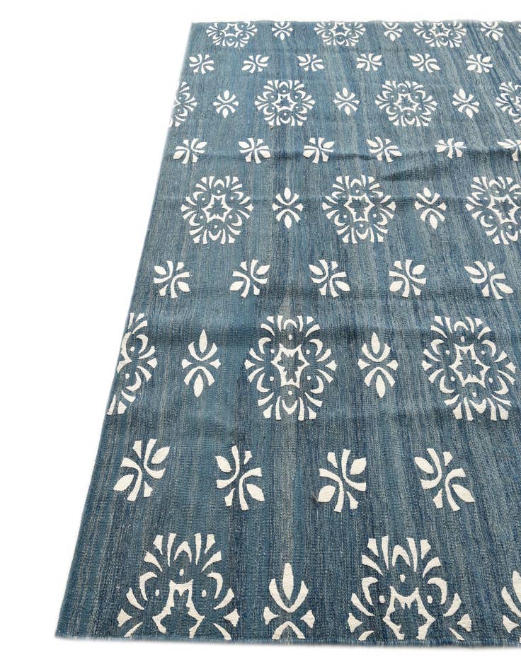 Detail image of  8' 5 x 11' 5  Hand Woven Kilim Modern Rug