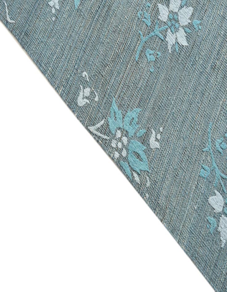 Detail image of  5' 5 x 7' 11  Hand Woven Kilim Modern Rug