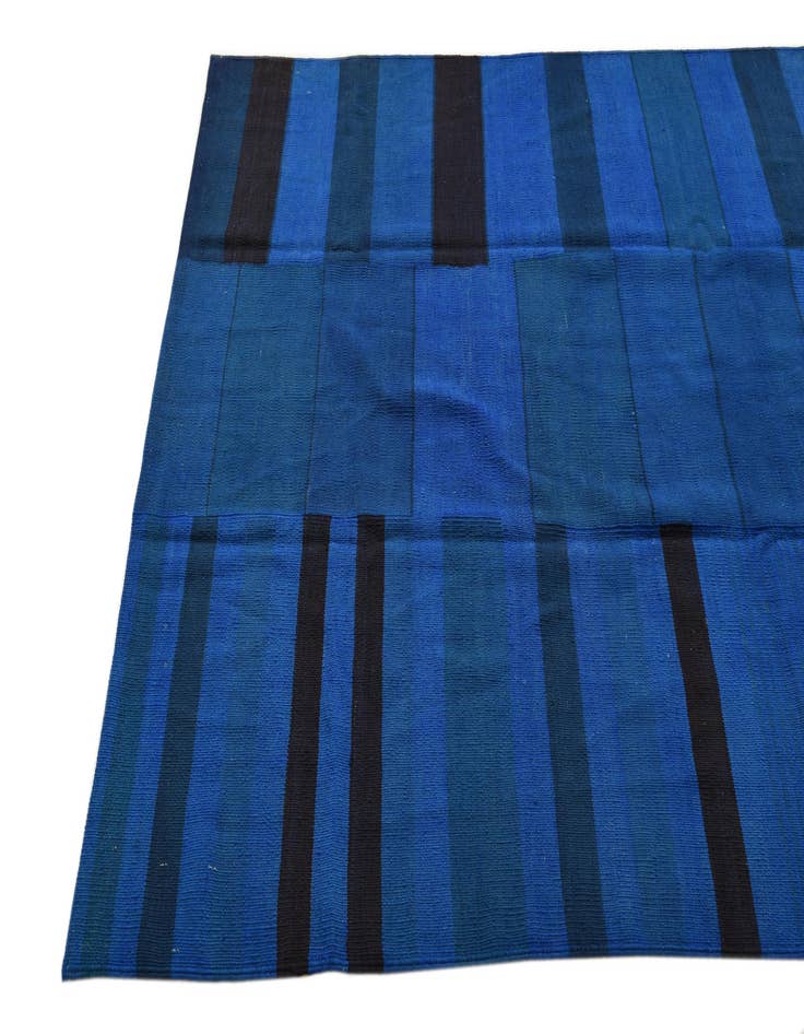 Detail image of  4' 8 x 6' 4  Hand Woven Kilim Modern Wool Rug