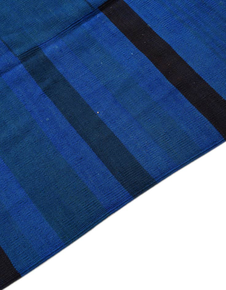 Detail image of  4' 8 x 6' 4  Hand Woven Kilim Modern Wool Rug