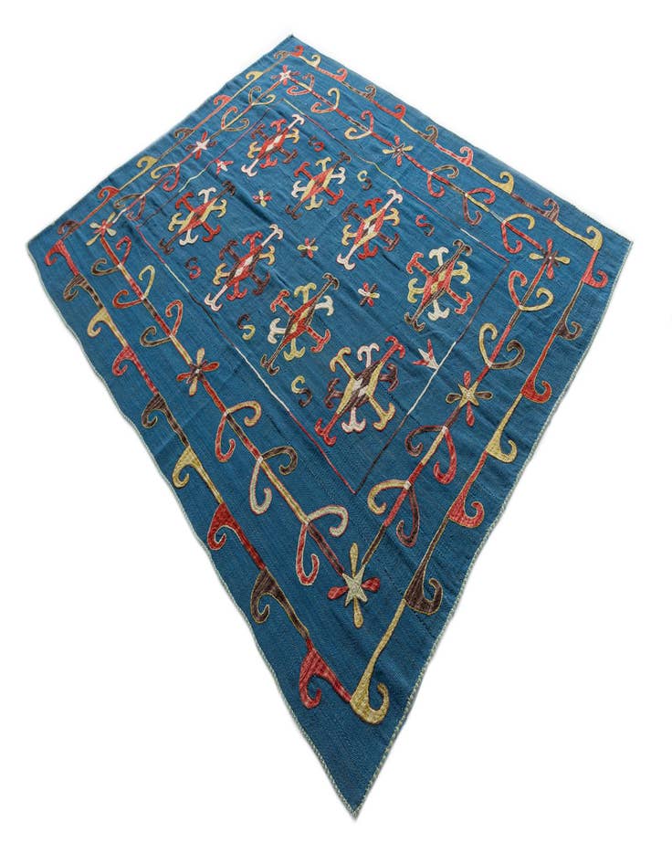 Detail image of  5' 9 x 7' 1  Hand Woven Kilim Suzani Wool Rug