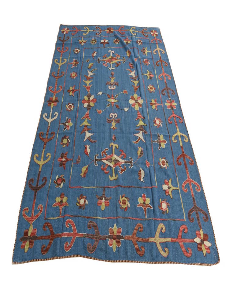 Detail image of  5' 10 x 7' 10  Hand Woven Kilim Suzani Wool Rug