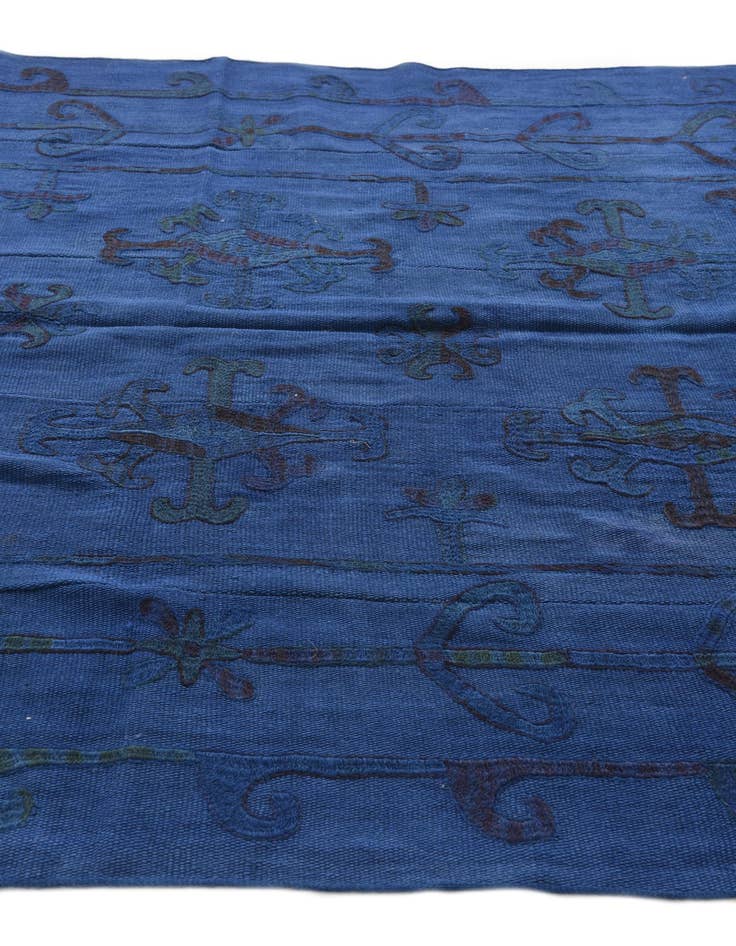 Detail image of  5' 6 x 7' 6  Hand Woven Kilim Suzani Wool Rug