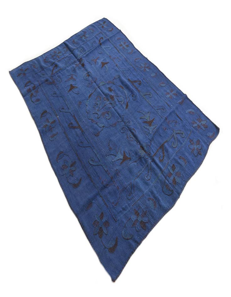 Detail image of  5' x 6' 10  Hand Woven Kilim Suzani Wool Rug