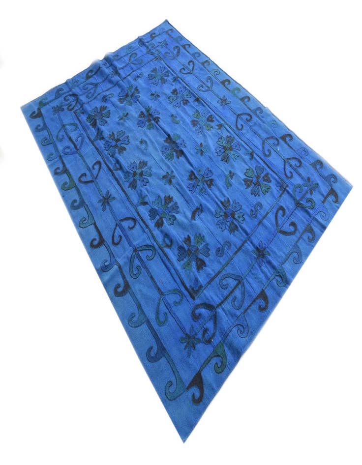 Detail image of  5' 8 x 7' 5  Hand Woven Kilim Suzani Wool Rug