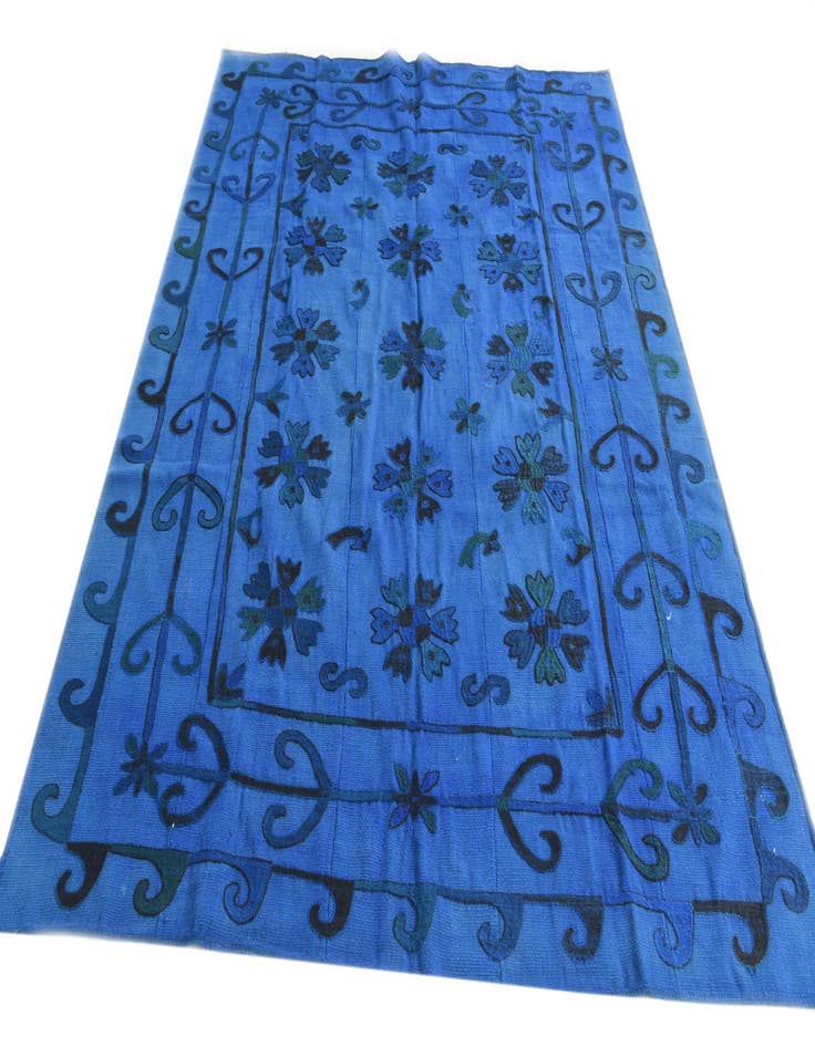 Detail image of  5' 8 x 7' 5  Hand Woven Kilim Suzani Wool Rug