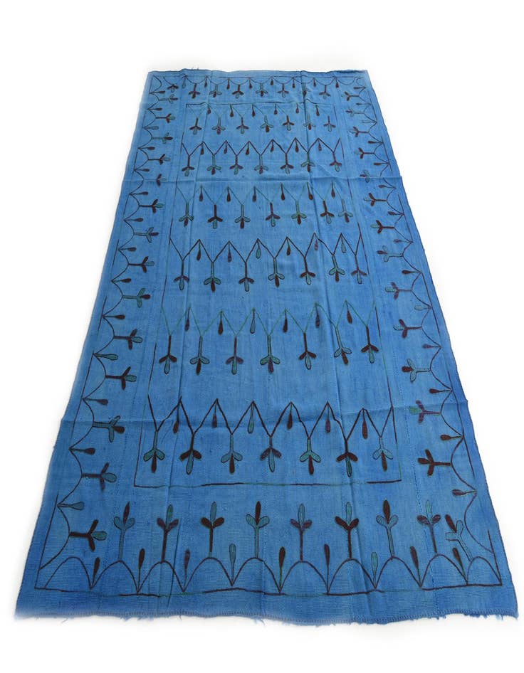 Detail image of  6' 9 x 9' 3  Hand Woven Kilim Suzani Wool Rug