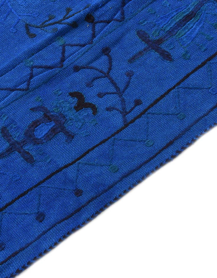 Detail image of  4' 10 x 6' 6  Hand Woven Kilim Suzani Wool Rug