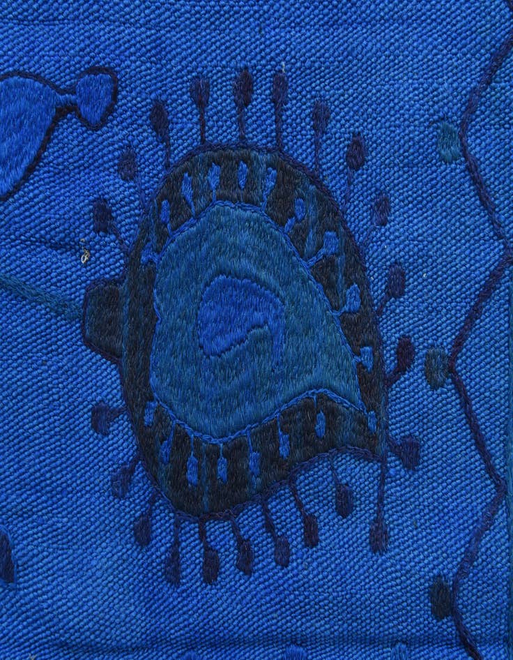 Detail image of  4' 10 x 6' 6  Hand Woven Kilim Suzani Wool Rug