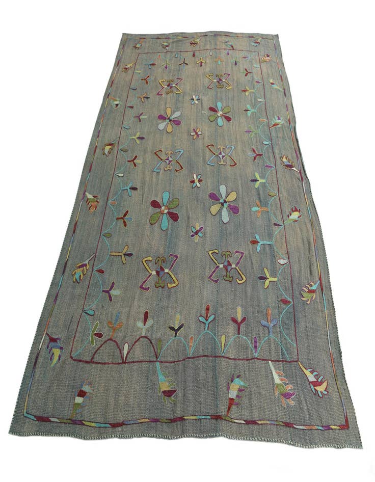 Detail image of  6' 3 x 8' 7  Hand Woven Kilim Suzani Wool Rug