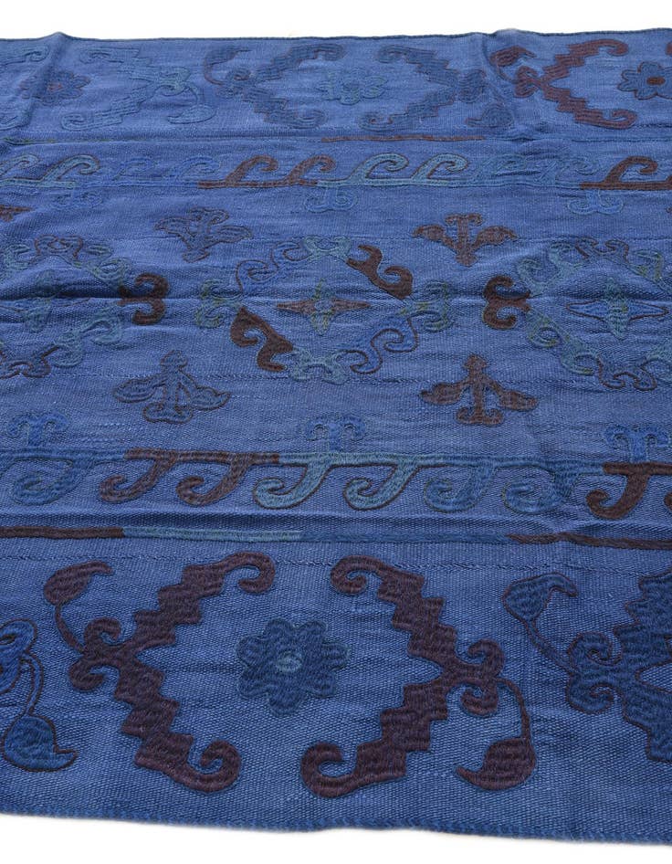 Detail image of  5' 7 x 7' 6  Hand Woven Kilim Suzani Wool Rug