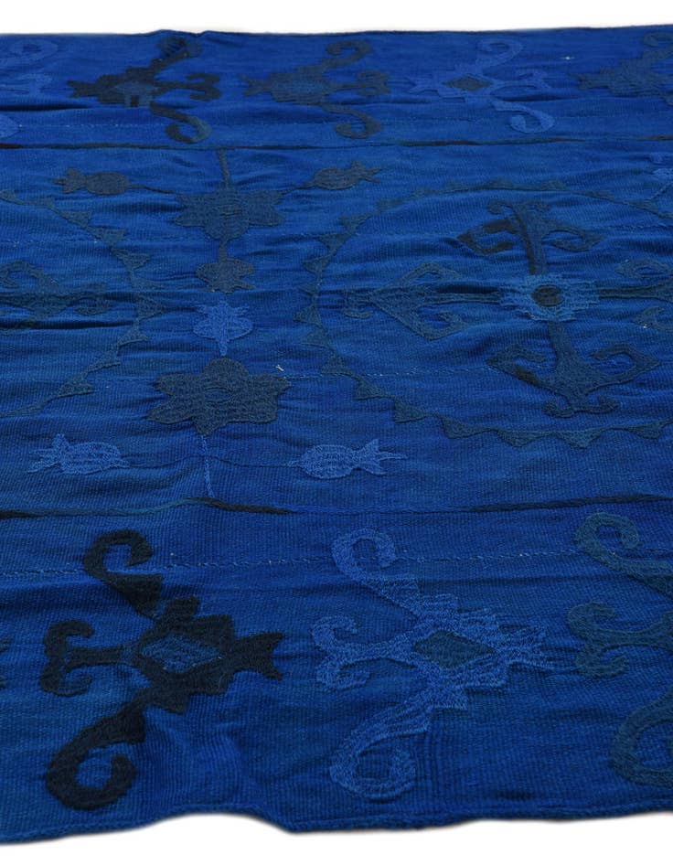 Detail image of  4' 9 x 5' 6  Hand Woven Kilim Suzani Wool Rug