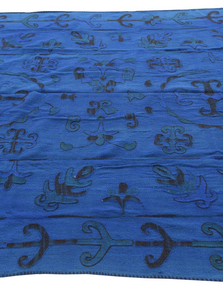 Detail image of  6' 4 x 9' 2  Hand Woven Kilim Suzani Wool Rug