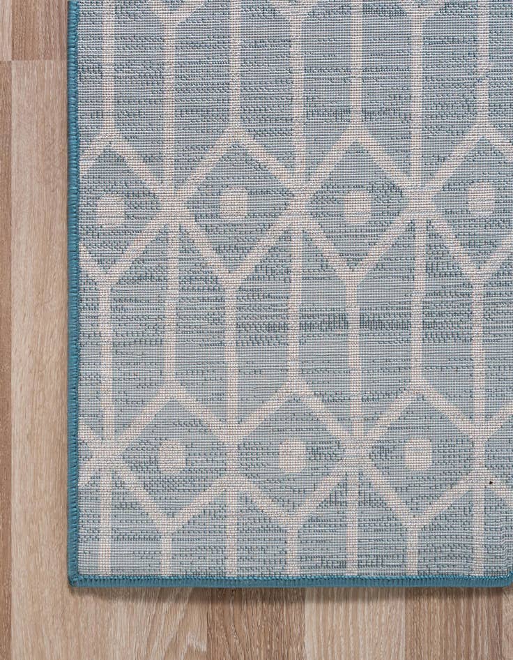 Detail image of  5' x 8' Lattice Trellis Rug