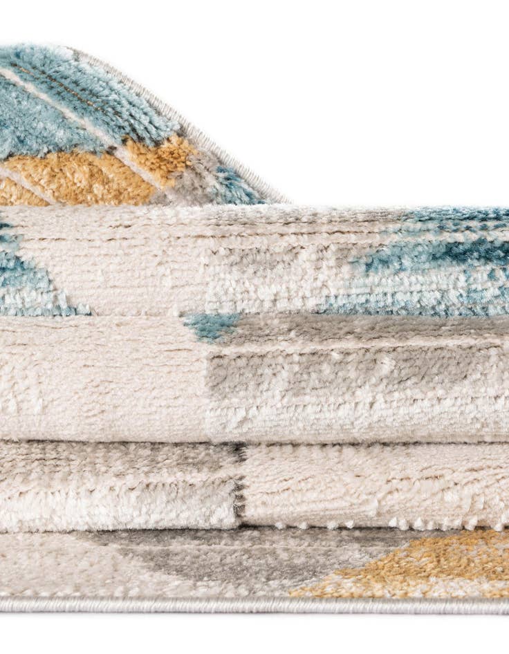 Detail image of  7' x 10' Leipzig Rug