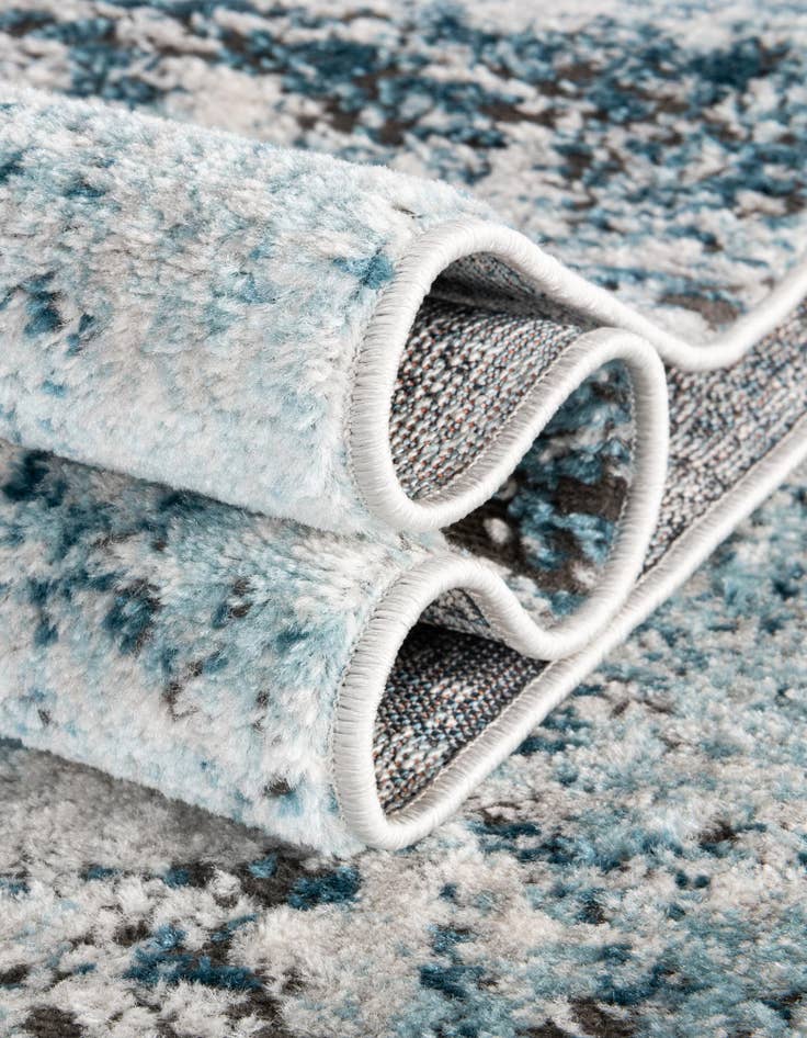 Detail image of  5' x 8' Leipzig Rug